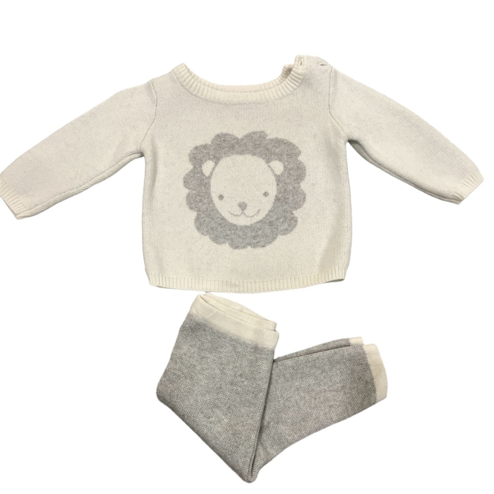 Barney’s New York 2 Piece Set